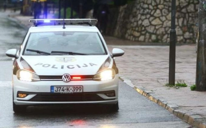 Ukrajinci osumnjičeni da su pretukli Sirijca u Sarajevu, stavili ga u kombi i bježali od policije